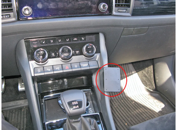 BRODIT ProClip Skoda feste til dashbord Karoq 18-25 Kodiaq 17-23