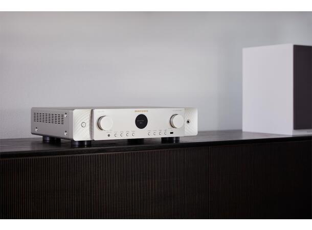 Marantz CINEMA 70s - Sølvgull 7x50-watt og 7.2-kanals prosessering