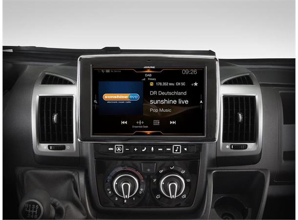 Alpine I902D-DU - multimediaenhet 9" touch screen, CarPlay, Android Auto