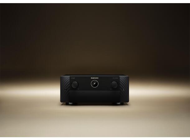 Marantz CINEMA 40 - Sort 9x125-watt og 11.4-kanals prosessering