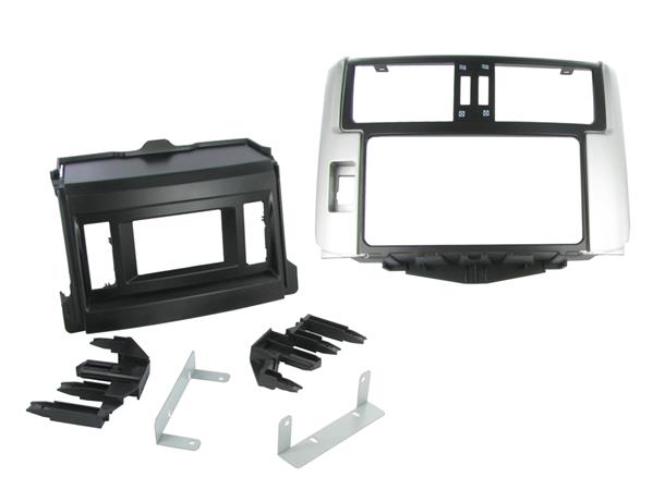 CONNECTS2 Premium monteringsramme 2-DIN Land Cruiser 150 (2009 - 2013) Sølv