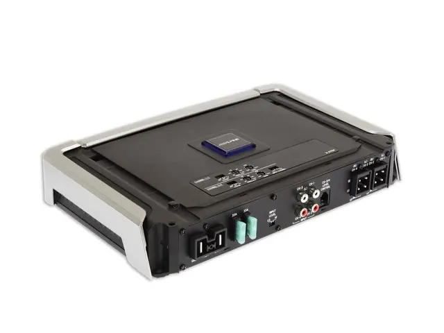 Alpine X-A70F forsterker 4 kanaler X-serie 4x175W 