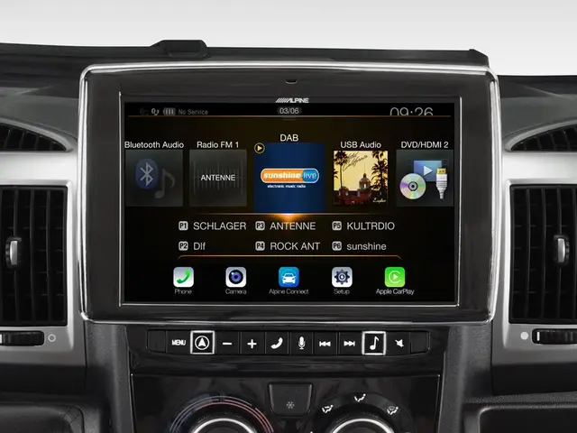 Alpine I902D-DU - multimediaenhet 9" touch screen, CarPlay, Android Auto 