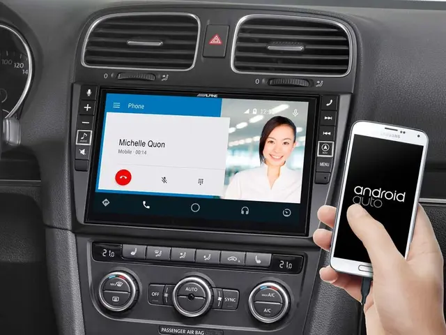 Alpine i902D-G6 - Multimediaenhet Golf 6 4x50W, 9"skjerm, CarPlay/Android Auto 