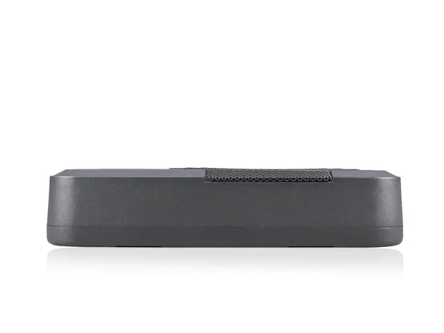 Alpine PWE-S8 - aktiv subwoofer 8" (20cm), 240W, High level inn, LP filt 