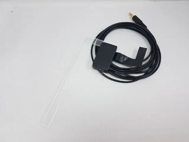 ConnectED DAB-antenne - Minijack For montering på vindu 