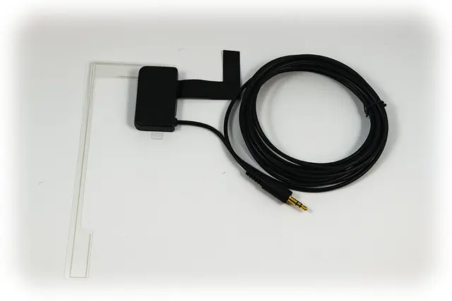 ConnectED DAB-antenne - Minijack For montering på vindu 