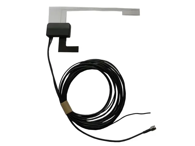 CONNECTS2 DAB-antenne - SMA For montering på glassrute 