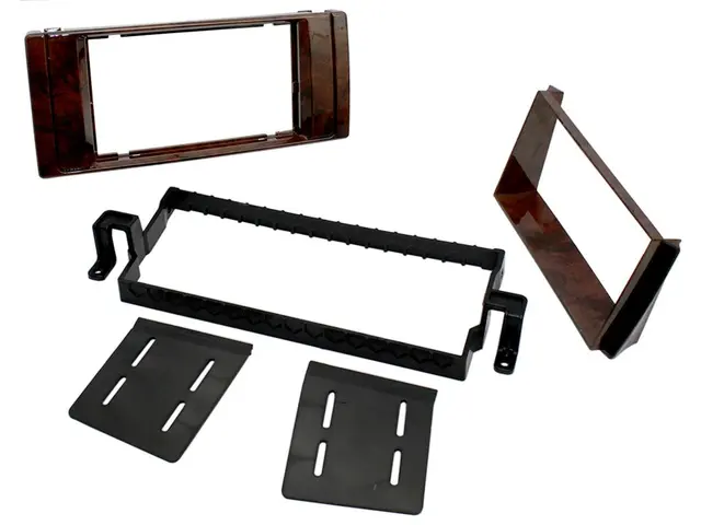 CONNECTS2 Premium monteringskit 2-DIN BMW 5-serie (E39) "Wood" 