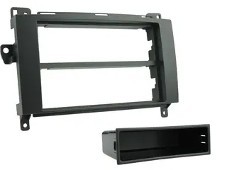 CONNECTS2 monteringsramme 1- og 2-DIN MB 2006 - 2014 Se egen liste.