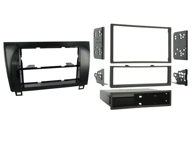 CONNECTS2 Premium monteringskit 2-DIN Toyota Tundra (2007 -->) 