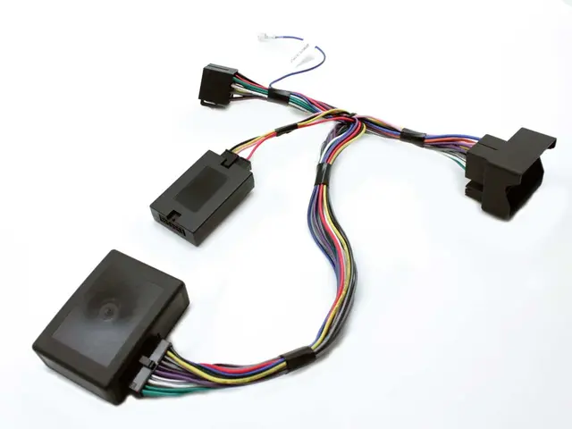 Connects2 Rattfjernkontroll interface BMW (-->2005) m/aktive høytt. & Quadlock 