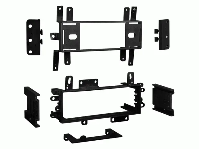 METRA monteringsramme 1-DIN Multikit 