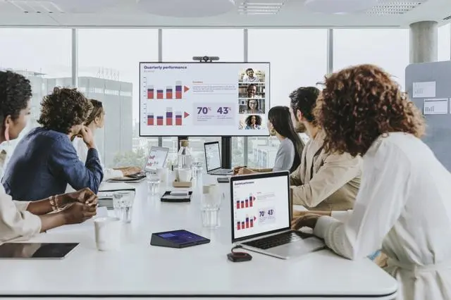 Barco ClickShare Present C10 Presentation System - Standard 