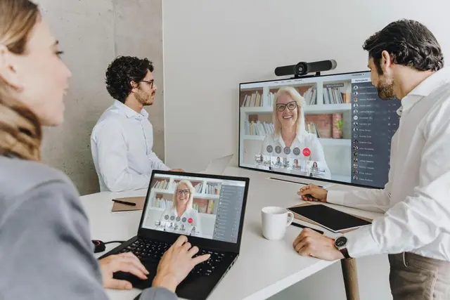 Barco ClickShare Conference CX-20 Gen2 Easy wireless conferencing, small rooms 