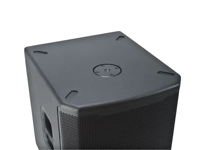 JBL PRO PRX915XLF aktiv 15" sub Aktiv 15" bass 2000W kompakt formfaktor 
