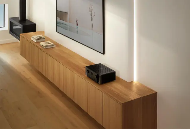 Marantz CINEMA 60 - Sort 7x100-watt og 7.2-kanals prosessering 