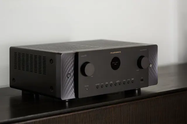 Marantz CINEMA 60 - Sort 7x100-watt og 7.2-kanals prosessering 