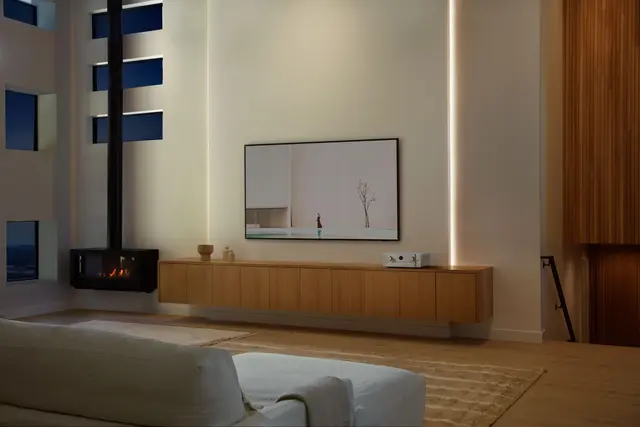 Marantz CINEMA 60 - Sølvgull 7x100-watt og 7.2-kanals prosessering 