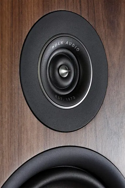 Polk Reserve R700 - Valnøtt, pris par Toppmodellen i Reserve-serien 
