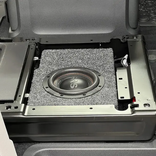 PnP Lydoppgradering VW ID.Buzz nivå 2 Forsterker frontsett og subwoofer 