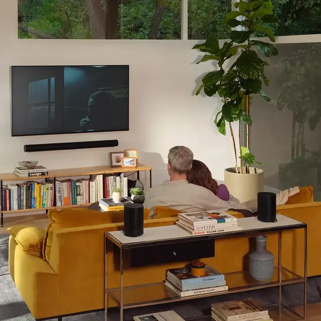 SONOS ERA 100 Trådløs høyttaler i hvit Kompakt trådløs streaminghøyttaler 